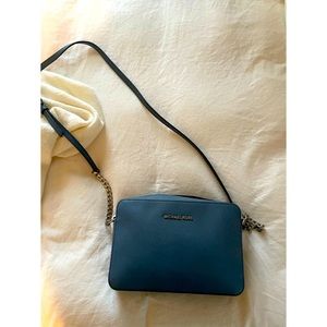 Blue Michael Kors Jet Set Crossbody